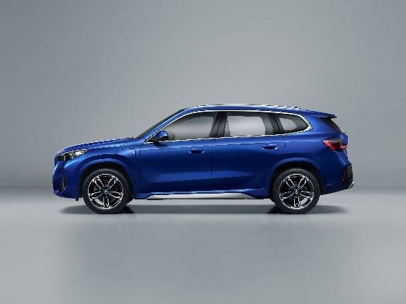 宝马车安全系数怎么样_宝马车的安全性_解析宝马汽车的安全设计细节与逻辑