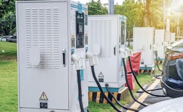 国产汽车与日系车：新能源领域的竞争与挑战-有驾