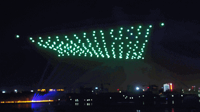 无人机的编程与表演艺术的结合_无人编程平台_编程无人机比赛视频