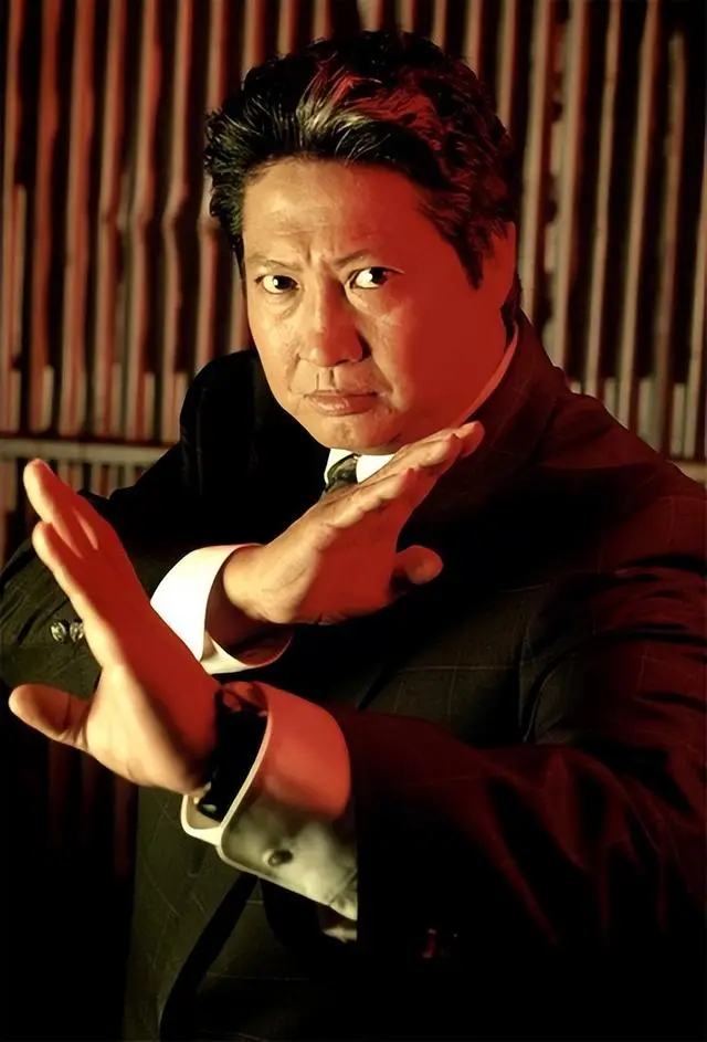 洪金宝对新人演员的扶持与培养_洪金宝提携过哪些人_洪金宝签约公司