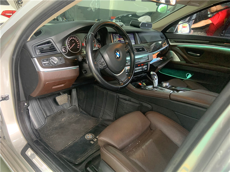 宾利导航怎么关闭_宾利导航刷机_宾利的车载导航与智能系统使用指南