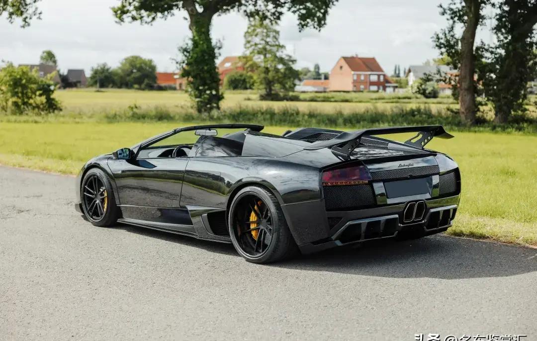 豪车兰博基尼_兰博基尼的车主故事与奢华生活_尊贵的兰博基尼车主