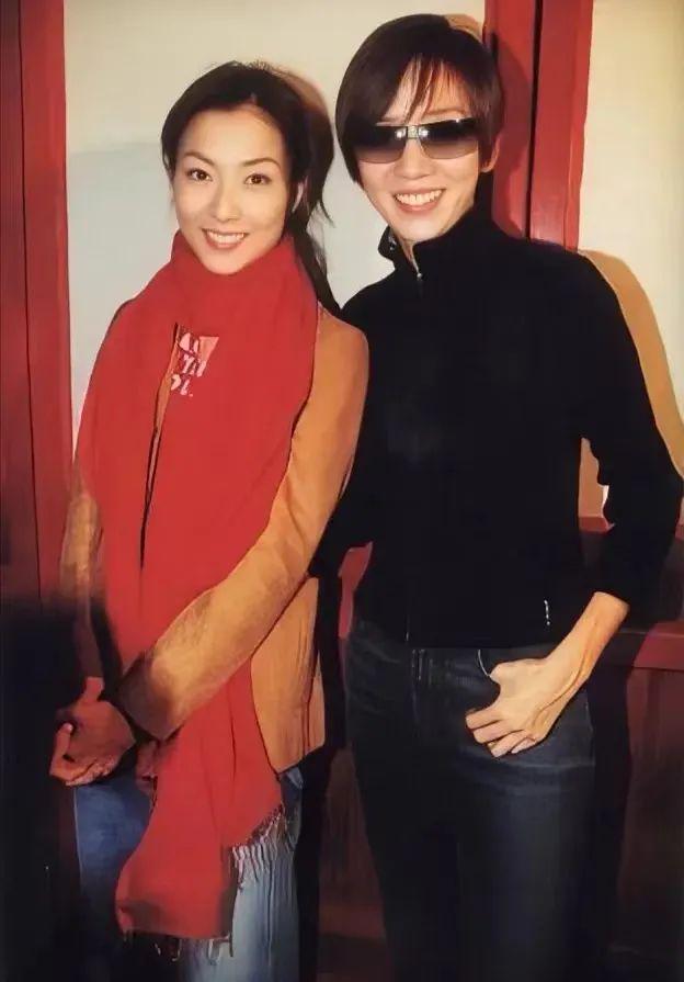 追求周慧敏的人很多吗_周慧敏的自我成长与精神追求_周慧敏成长专辑