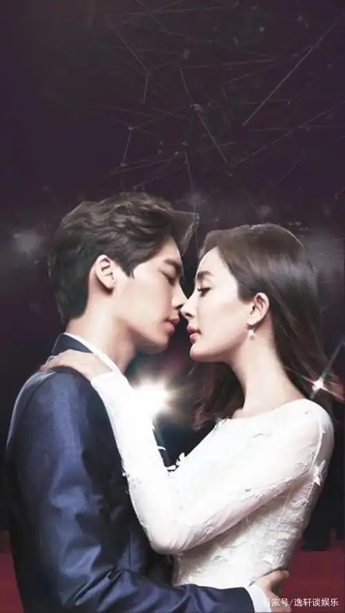 杨幂和李易峰情侣装_杨幂李易峰剧组情侣_杨幂和李易峰的银幕情缘