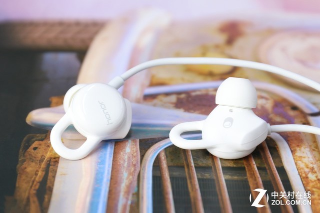 你的心情TA最懂 荣耀心晴耳机首发评测