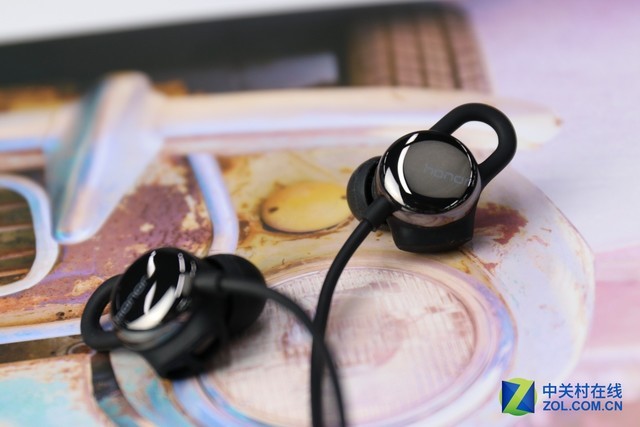 你的心情TA最懂 荣耀心晴耳机首发评测