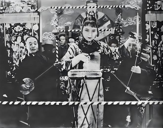 洪金宝文艺片_洪金宝的经典影视音乐与氛围_播放洪金宝的歌