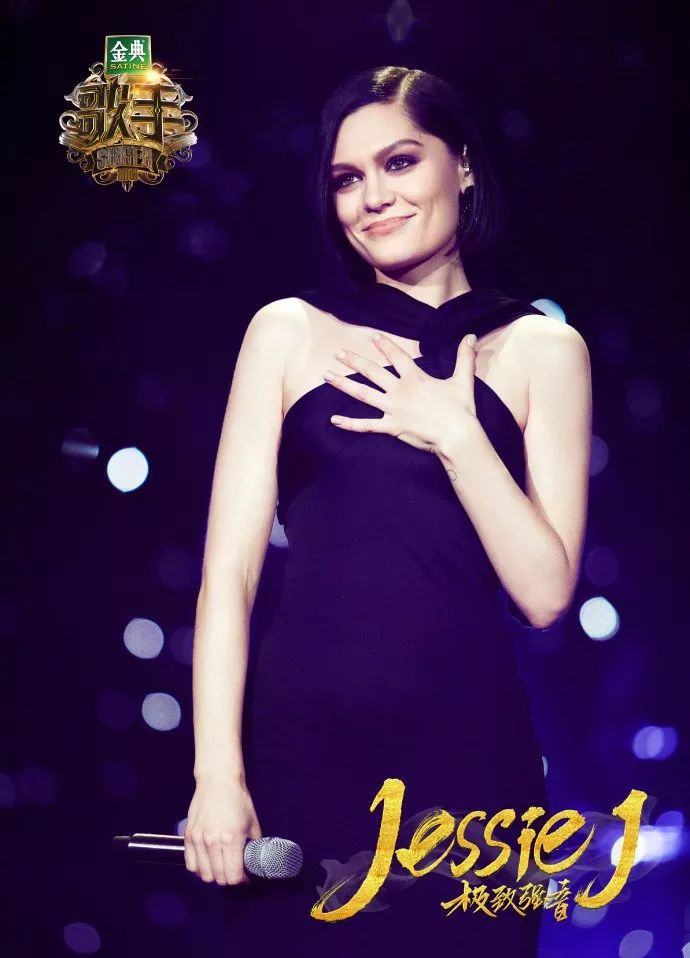 邓紫棋现场_邓紫棋在舞台上的精湛表演，打动现场每一个人_邓紫棋大胆演出