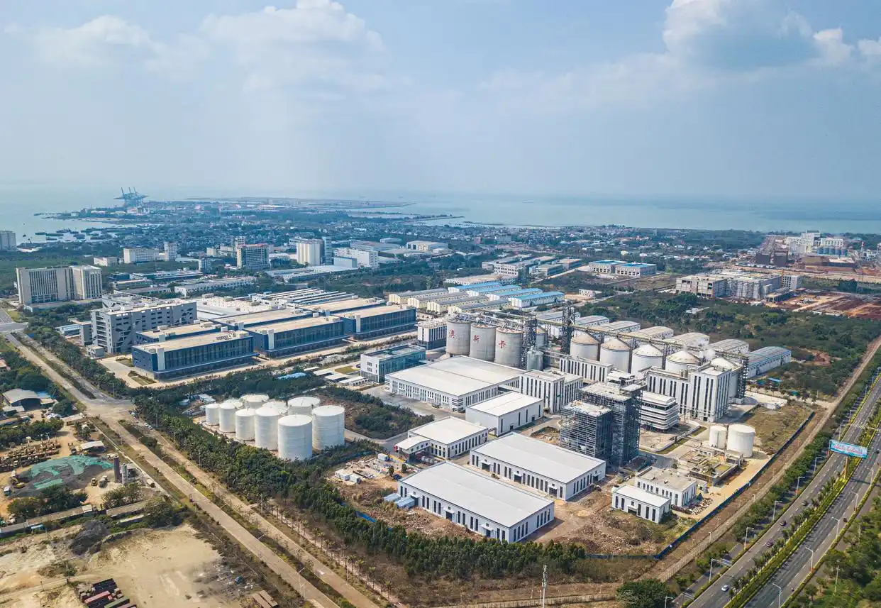 海南港澳资讯推荐股票_海南港澳资讯是真的吗_海南推动琼港澳台经济合作的成功案例分析：机遇与挑战并存