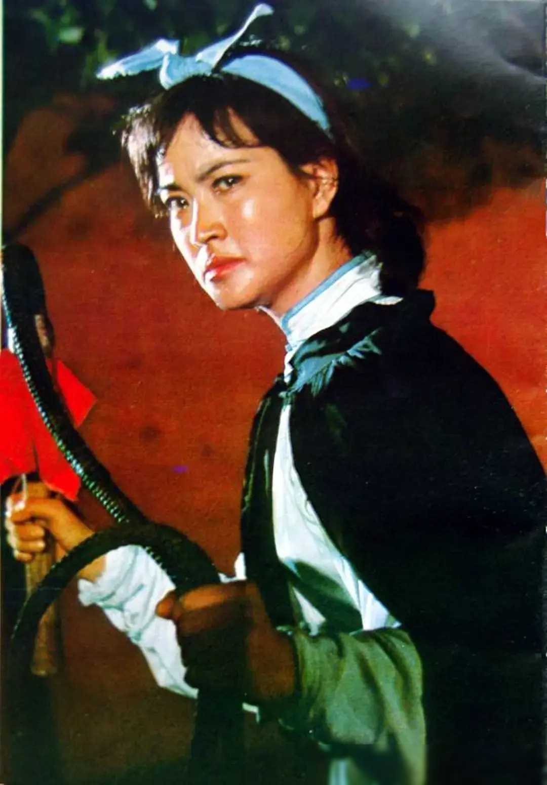 洪金宝搞笑片段_洪金宝的幽默感与电影魅力_洪金宝搞笑电影大全版