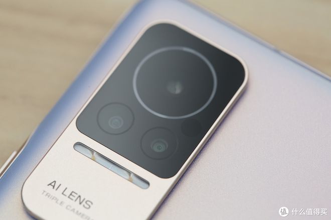 小米性价追求手机用户选择哪个_小米追求性价比_追求性价比：用户为何选择小米手机？